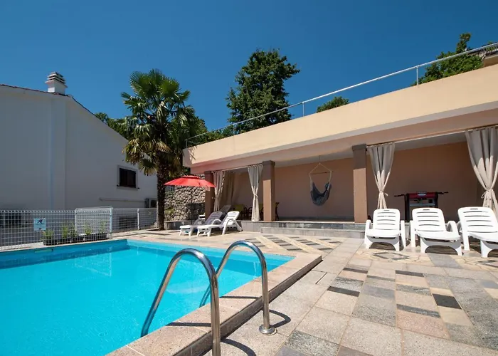 La Mer-1 By Interhome * Lovran