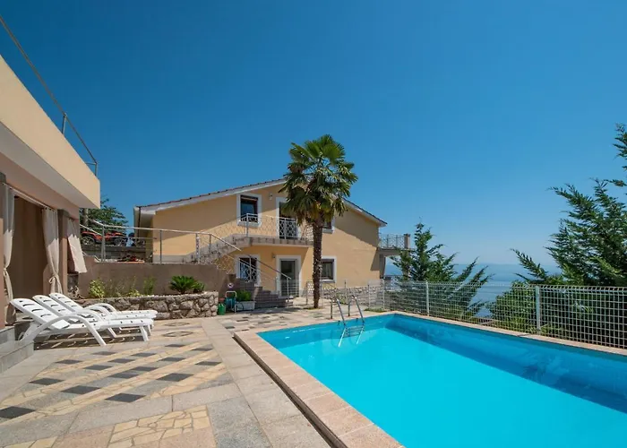 Apartman La Mer-1 By Interhome