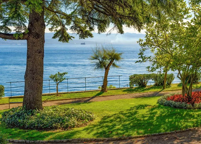 La Mer-1 By Interhome Apartman