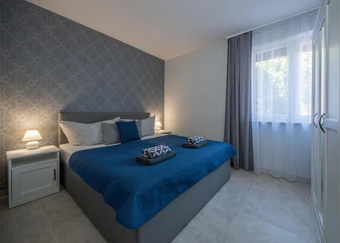La Mer-1 By Interhome * Lovran