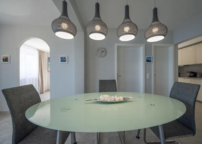 Apartment La Mer-1 By Interhome